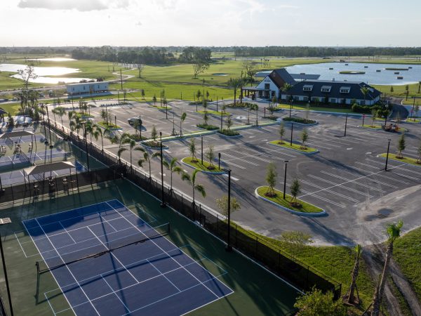 glynlea-pg-sept2025-golf-course-amenity-center-min